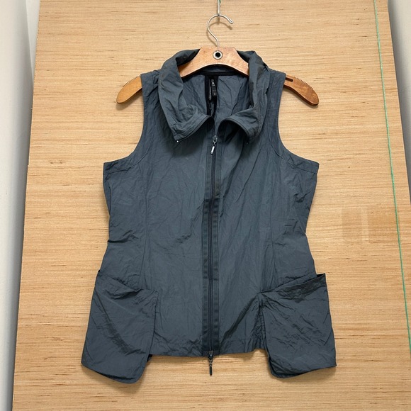 Porto Jackets & Blazers - Porto San Francisco Gray Tech Fabric Zip Front Vest Cargo Pockets Size 2